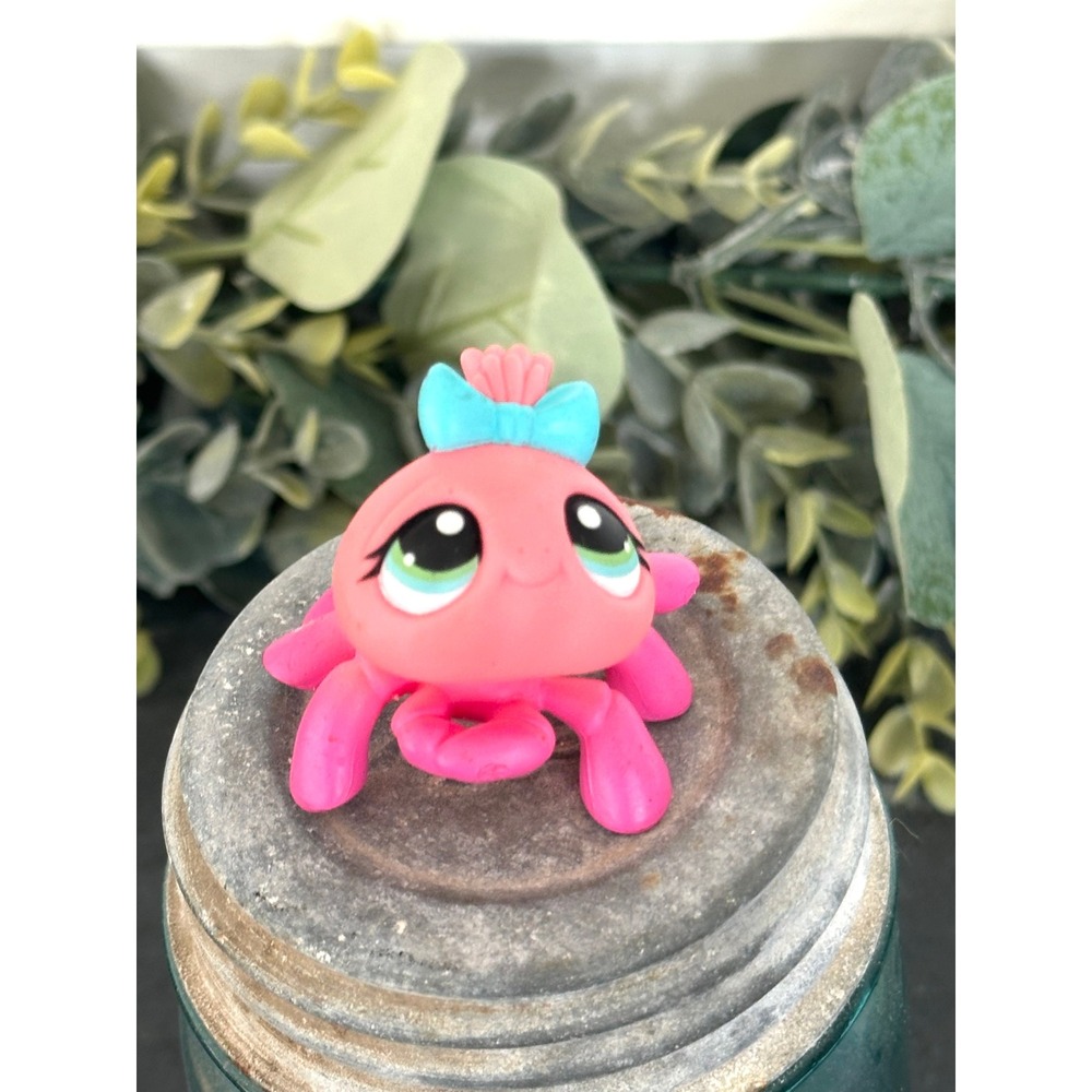 Littlest Pet Shop #426 Pink Spider lps hasbro 2006 blue bow authentic - Picture 6 of 6